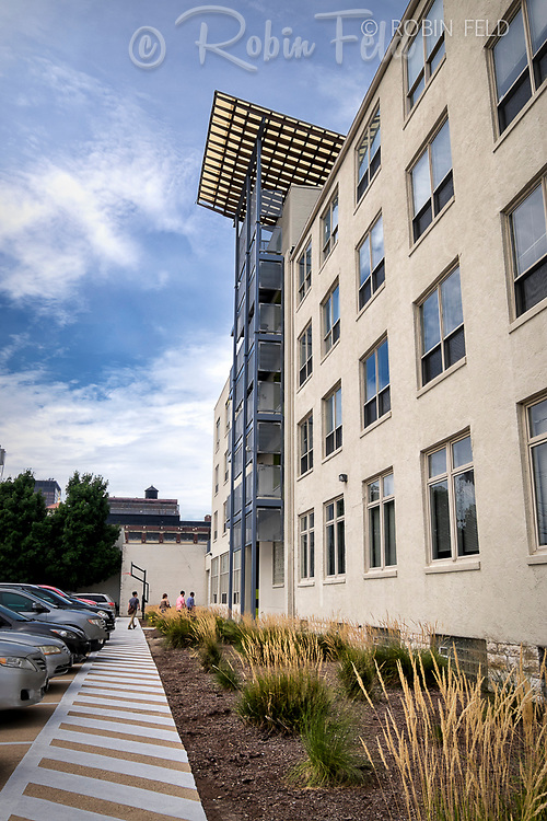 The Firefly - Photo 3